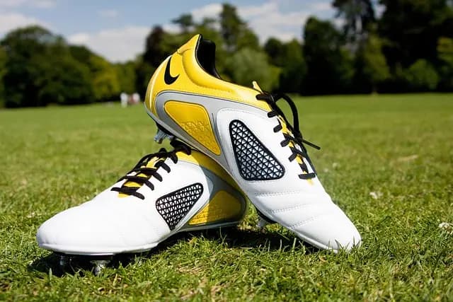 How to Choose the Best Sports Gear for Enhanced Performance
