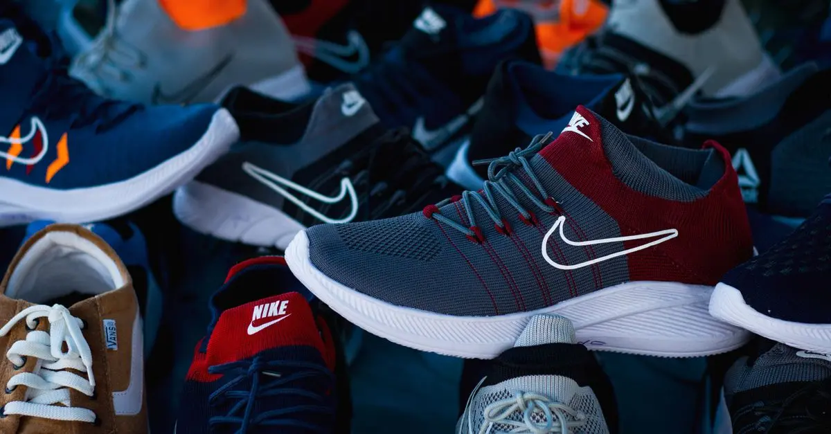 Comparing the Best Running Shoes: Features and Benefits