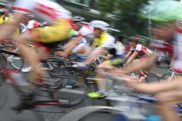 Top Features to Look for in High-Performance Sports Gear